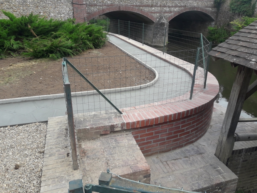 Risloise De Construction Entreprise Generale Du Batiment Beaumont Le Roger MUR MURET 11